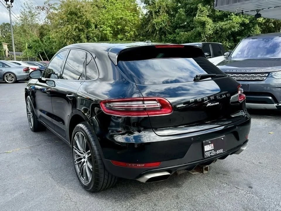 2017 Porsche Macan - Image 8 of 19