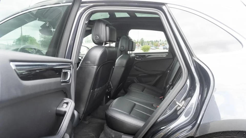 2017 Porsche Macan S - Image 16 of 20