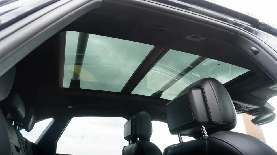2017 Porsche Macan S - Image 8 of 20