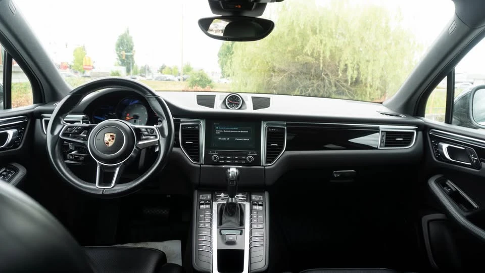 2017 Porsche Macan S - Image 18 of 20