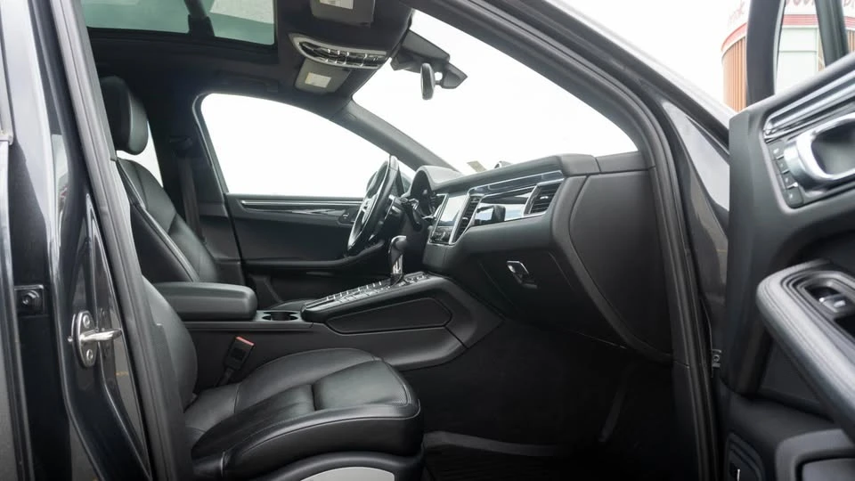 2017 Porsche Macan S - Image 17 of 20