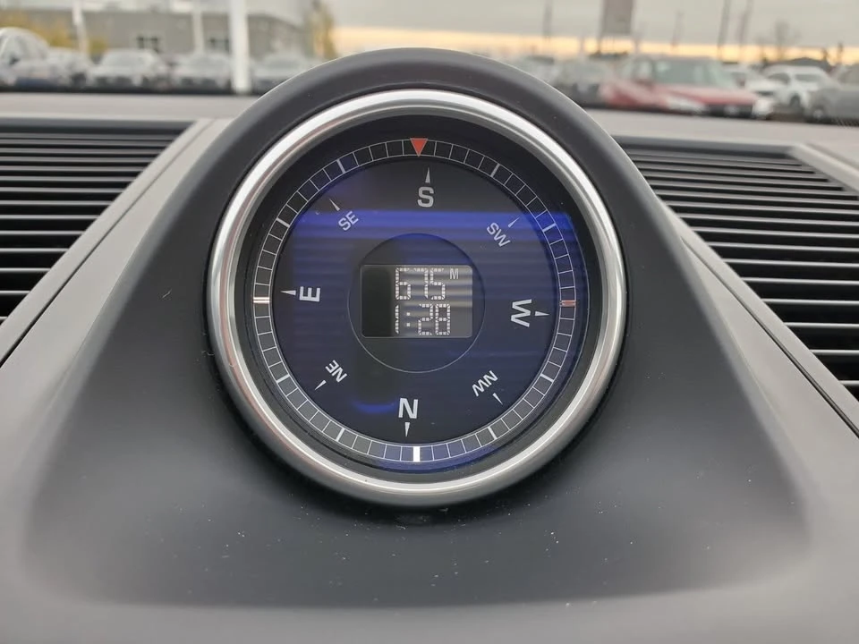 2017 Porsche Macan GTS - Image 15 of 19