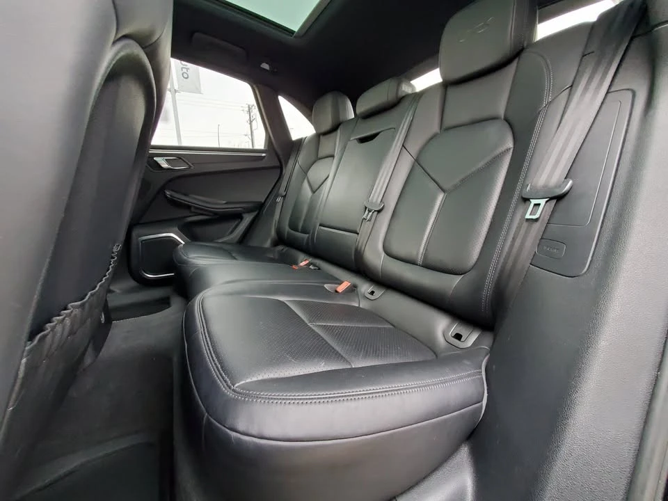 2017 Porsche Macan GTS - Image 16 of 19