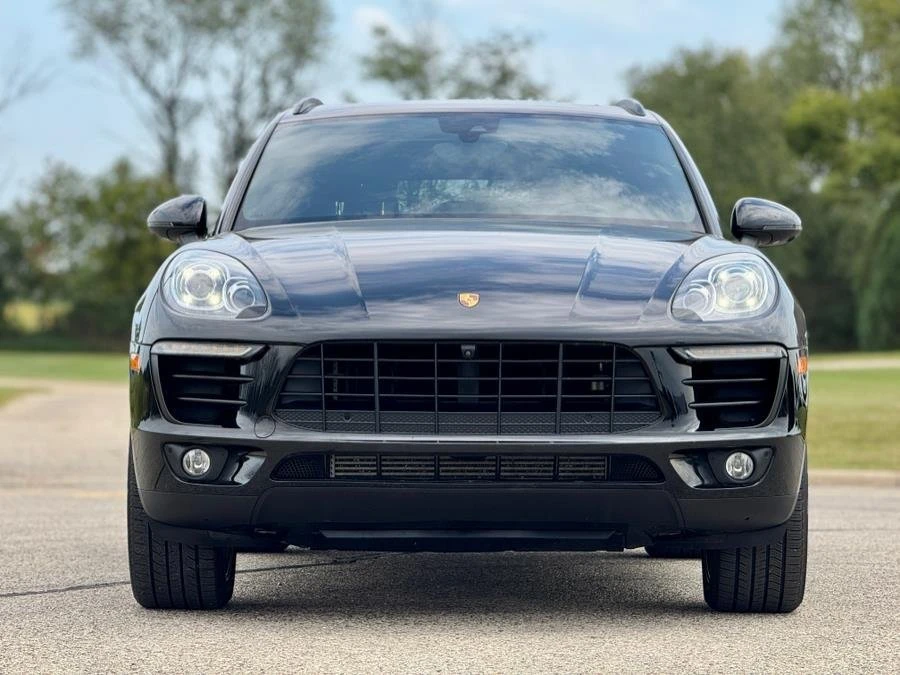 2017 Porsche Macan - Image 12 of 19