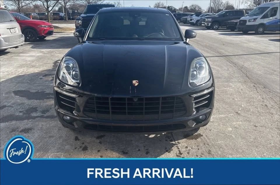 2017 Porsche Macan - Image 3 of 8