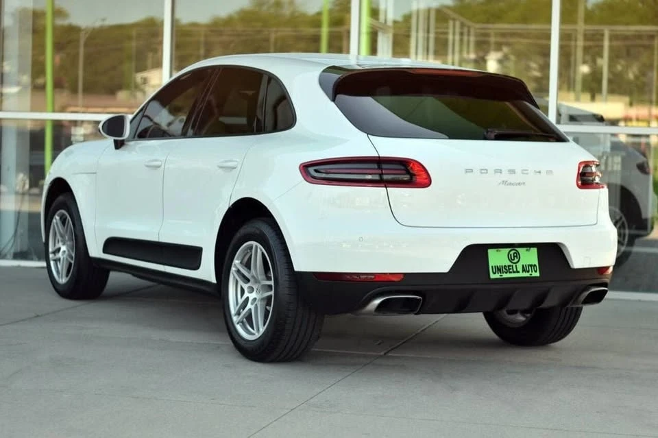 2017 Porsche Macan - Image 5 of 20