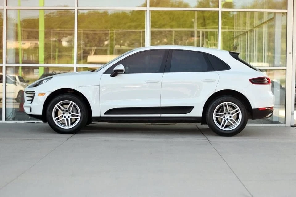 2017 Porsche Macan - Image 4 of 20