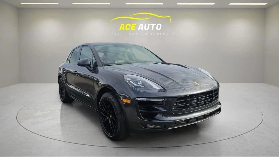 2017 Porsche Macan GTS - Image 4 of 19