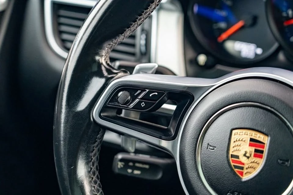 2017 Porsche Macan GTS - Image 8 of 8