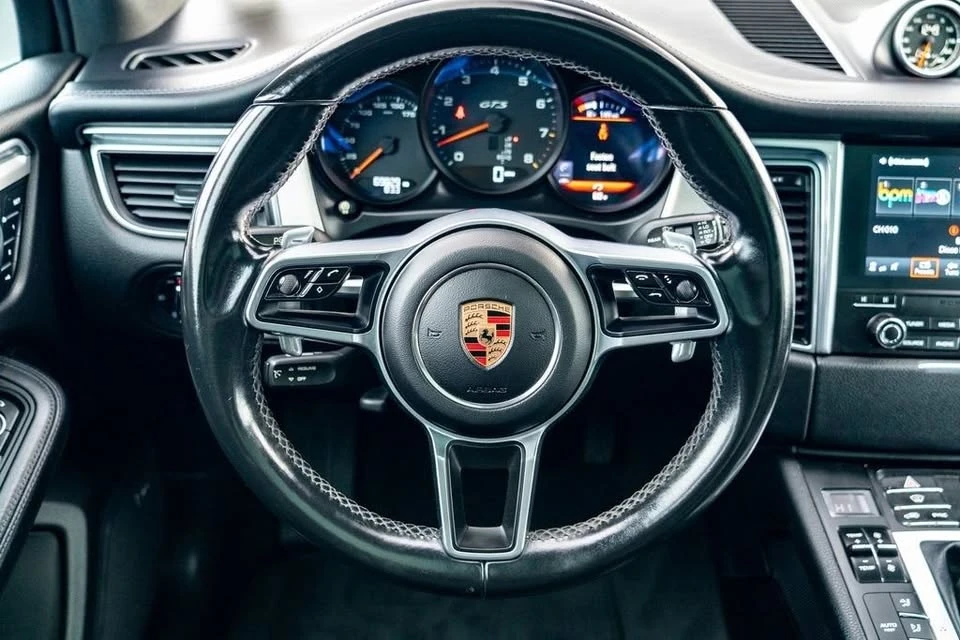 2017 Porsche Macan GTS - Image 3 of 8