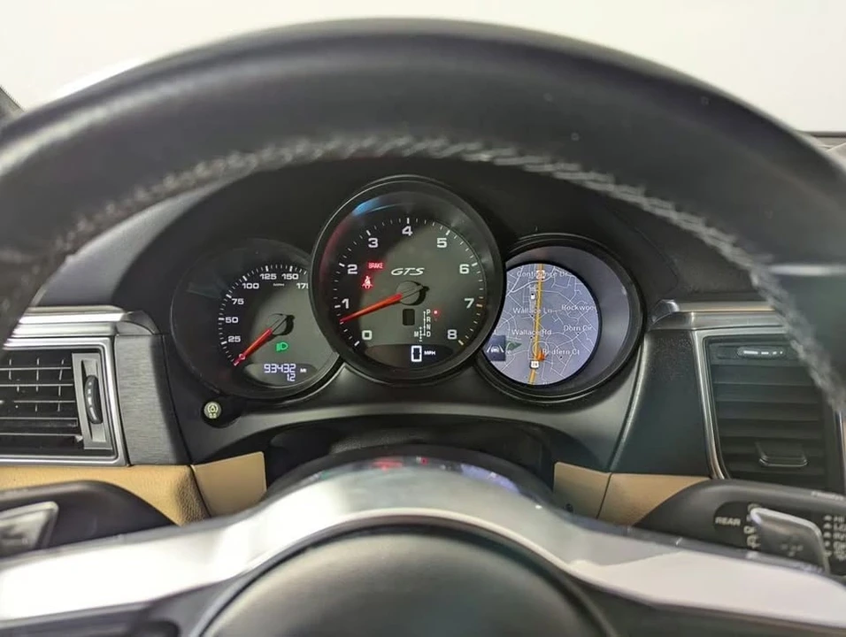 2017 Porsche Macan GTS - Image 8 of 12