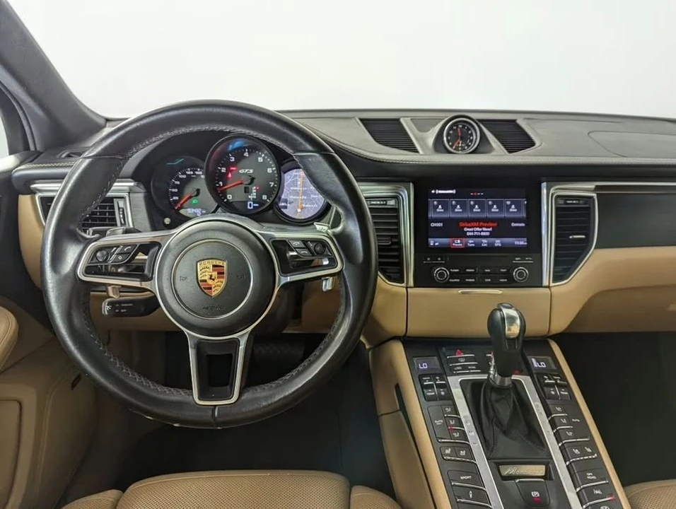 2017 Porsche Macan GTS - Image 7 of 12