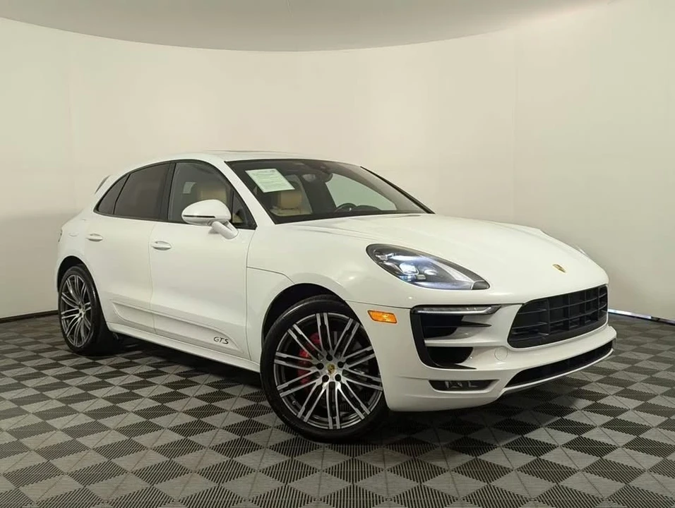 2017 Porsche Macan GTS - Image 3 of 12
