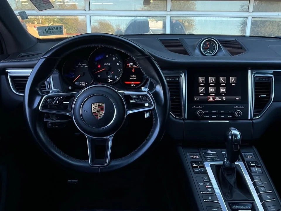 2017 Porsche Macan GTS - Image 14 of 19