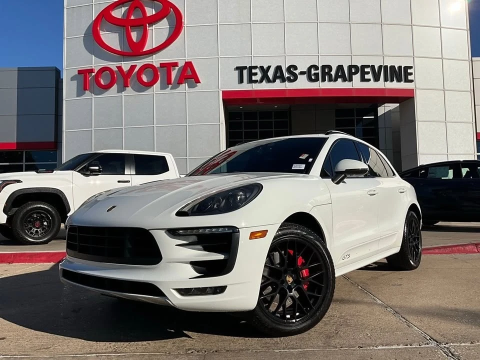 2017 Porsche Macan GTS - Image 2 of 19