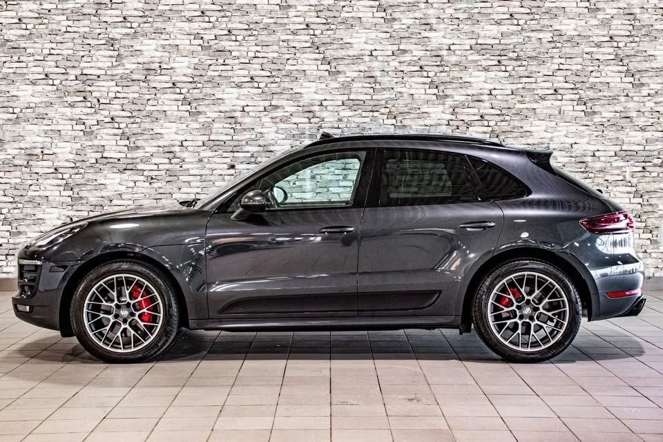 2017 Porsche Macan GTS - Image 16 of 18