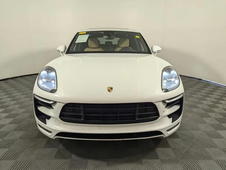 2017 Porsche Macan GTS - Image 10 of 13