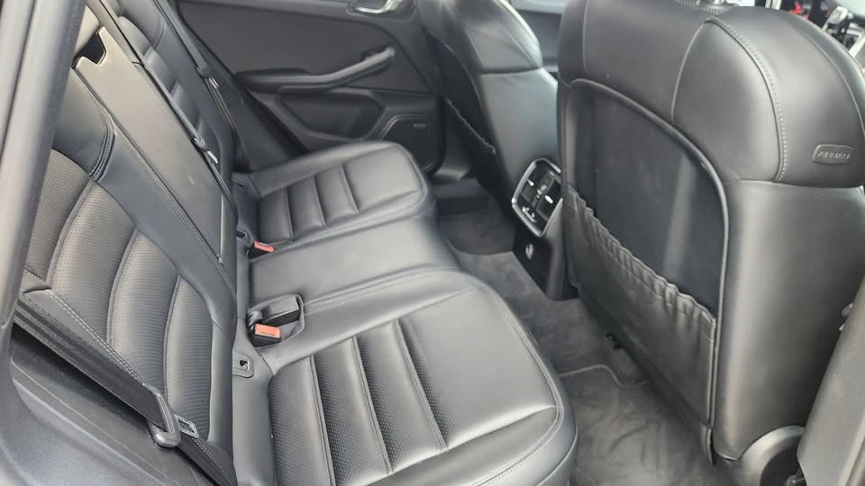 2017 Porsche Macan GTS - Image 6 of 9