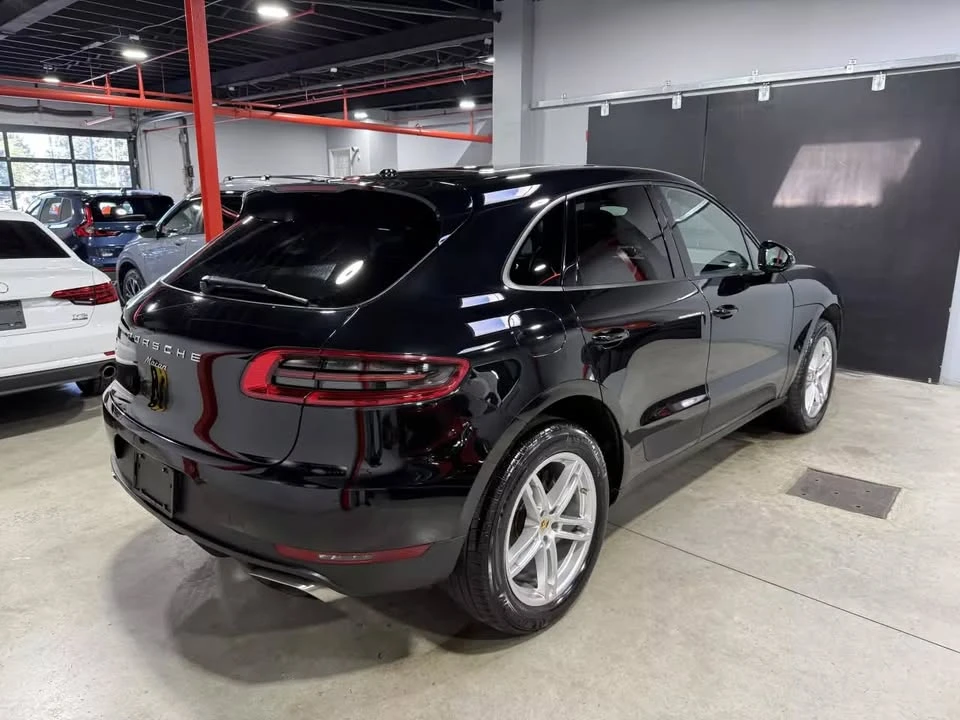 2017 Porsche Macan - Image 4 of 20