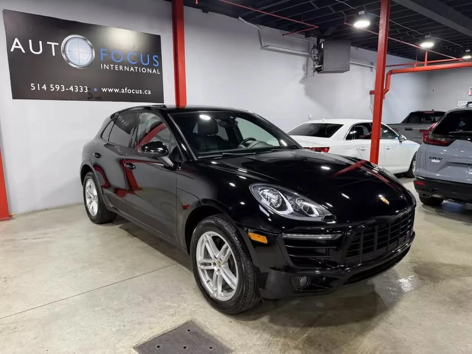 2017 Porsche Macan - Image 2 of 20