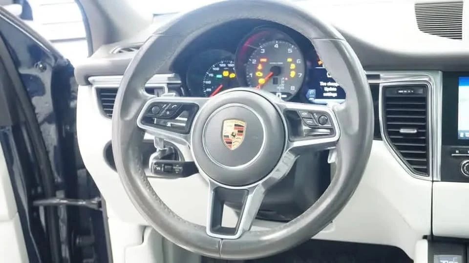 2017 Porsche Macan S - Image 13 of 20