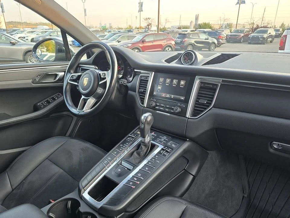 2017 Porsche Macan S - Image 9 of 20