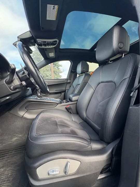 2017 Porsche Macan S - Image 14 of 17