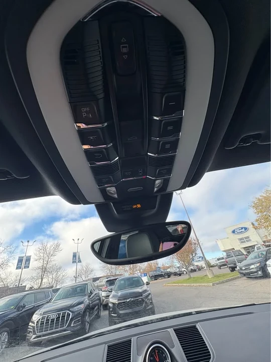 2017 Porsche Macan S - Image 13 of 17