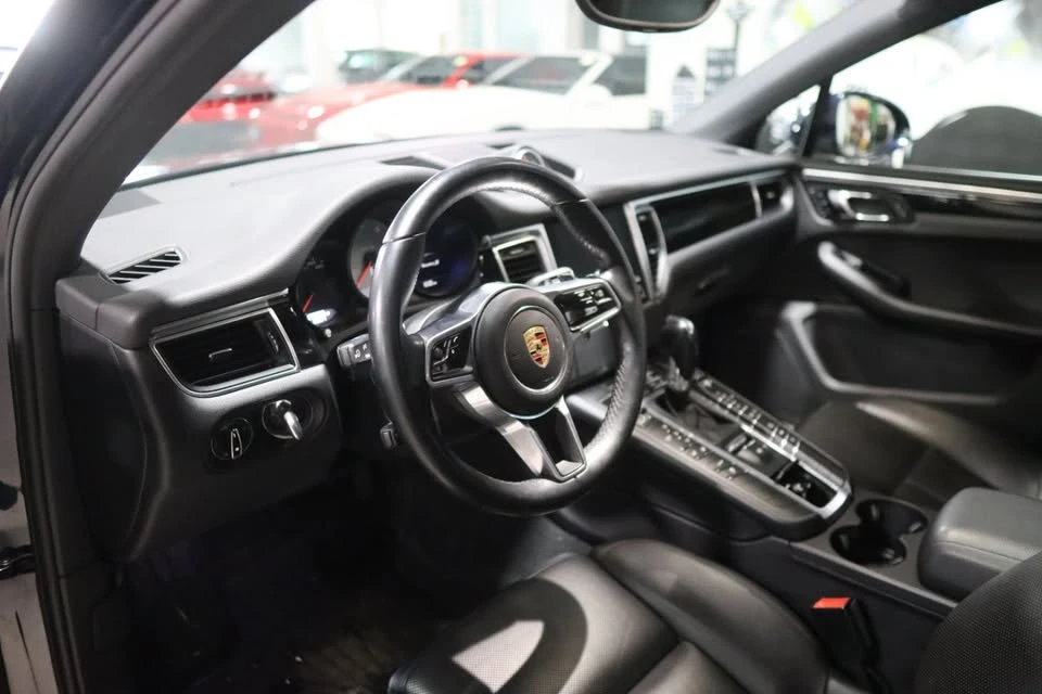 2017 Porsche Macan S - Image 7 of 11
