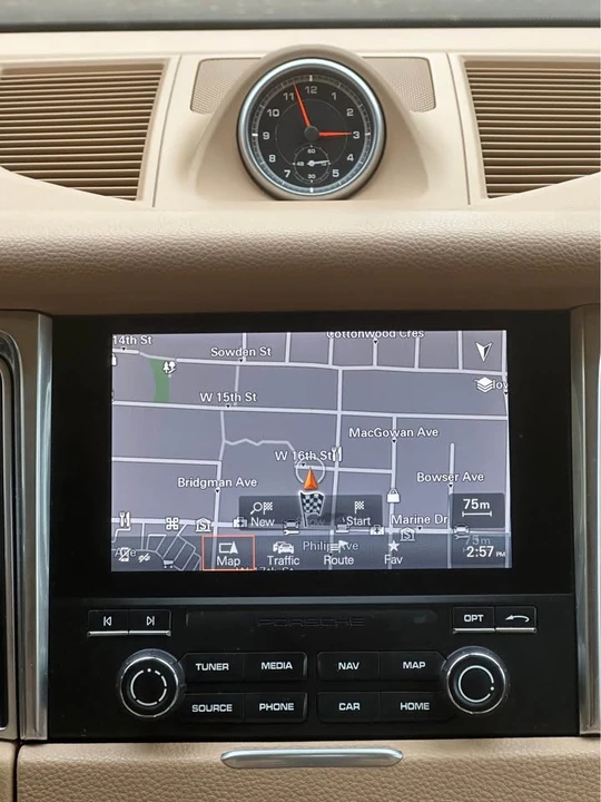 2017 Porsche Macan S - Image 10 of 15