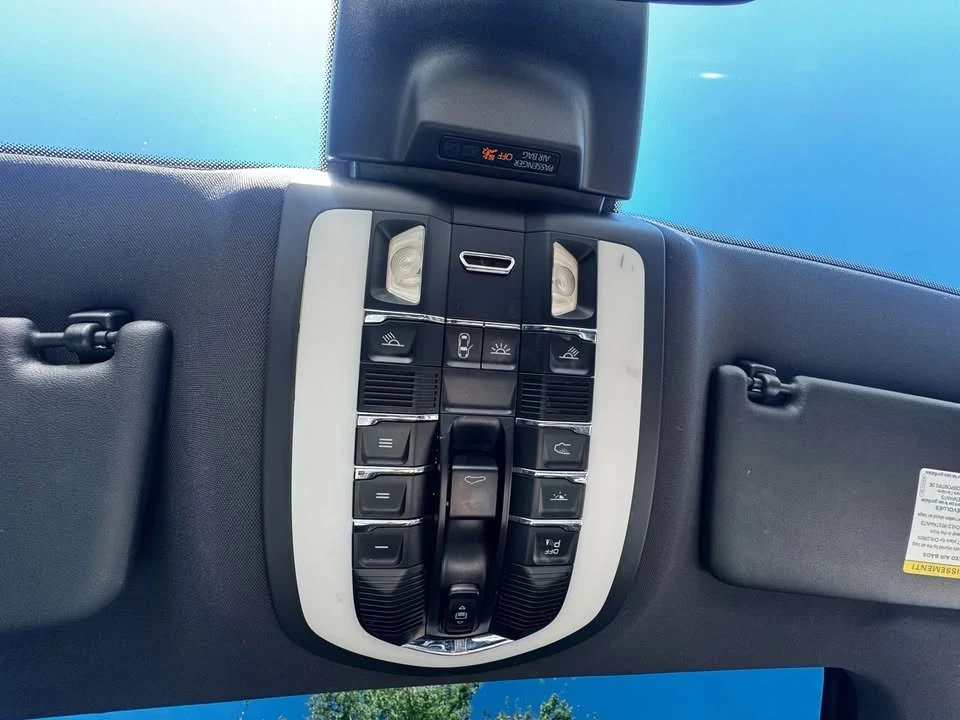 2017 Porsche Macan S - Image 17 of 20