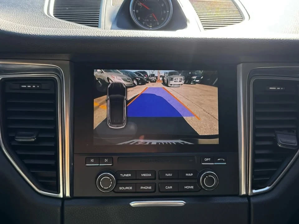 2017 Porsche Macan S - Image 18 of 20