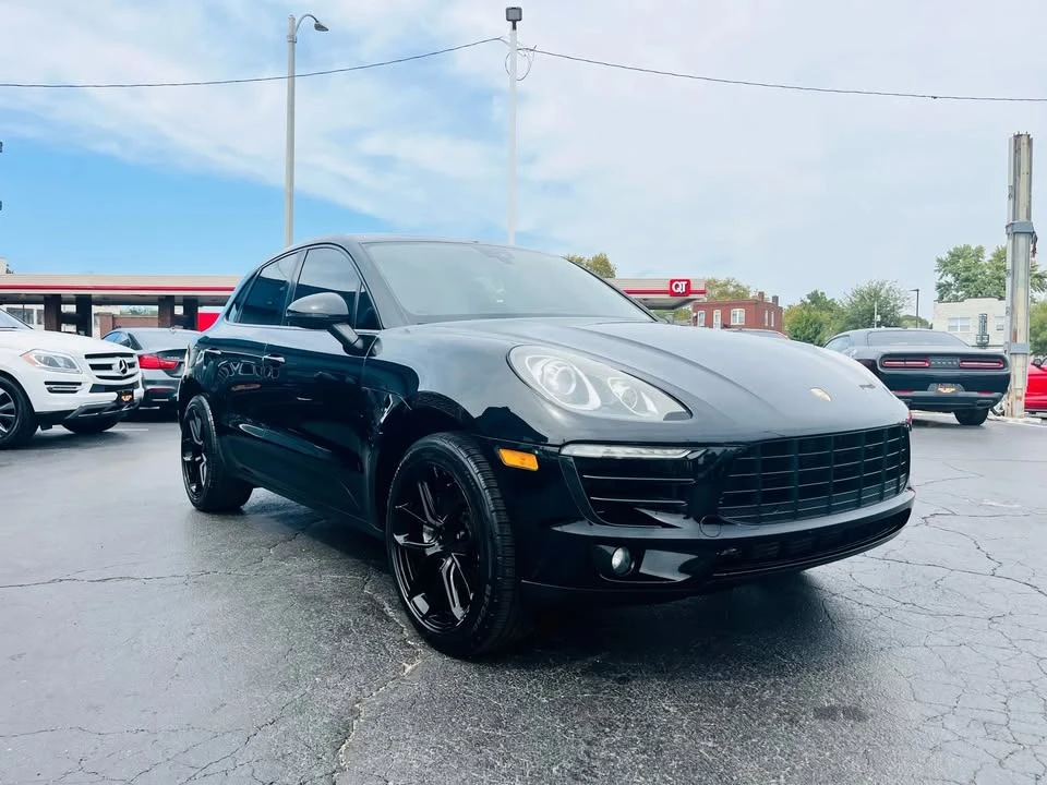 2017 Porsche Macan - Image 7 of 20