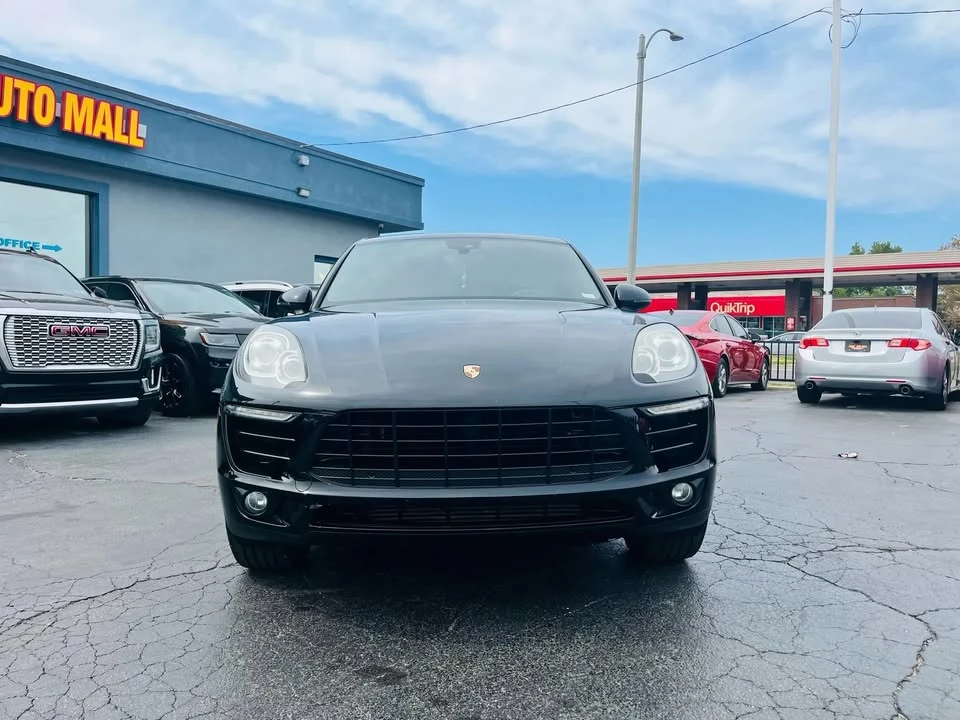 2017 Porsche Macan - Image 8 of 20