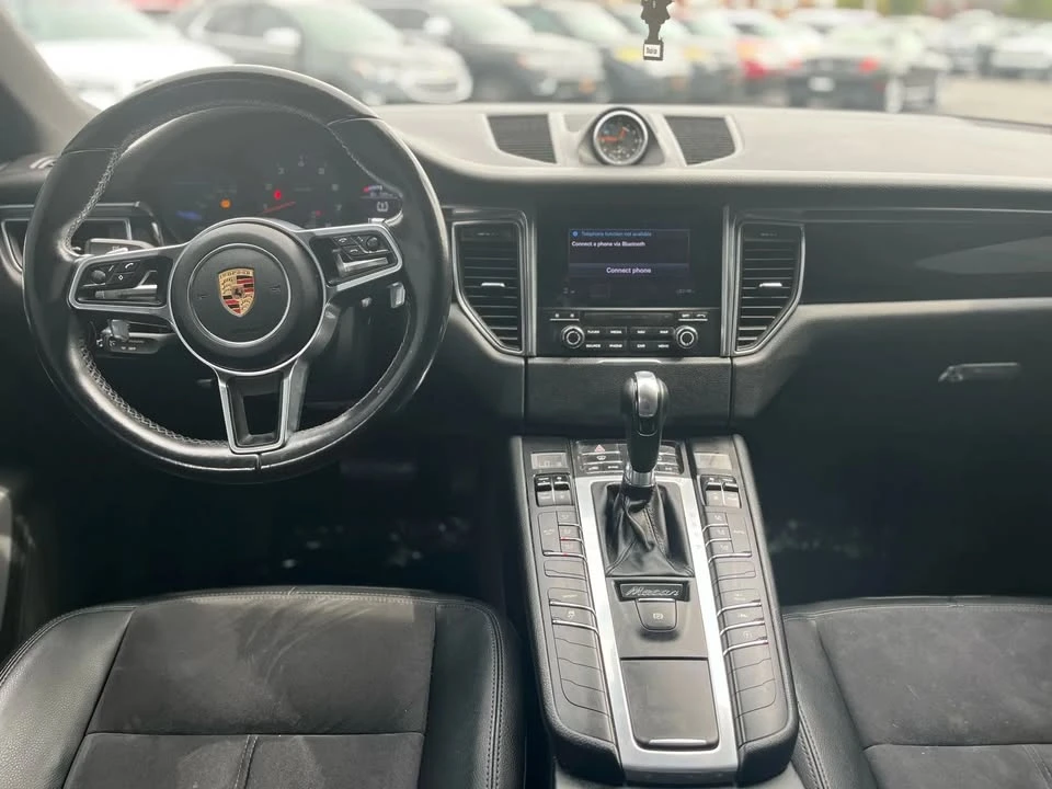2017 Porsche Macan - Image 14 of 20