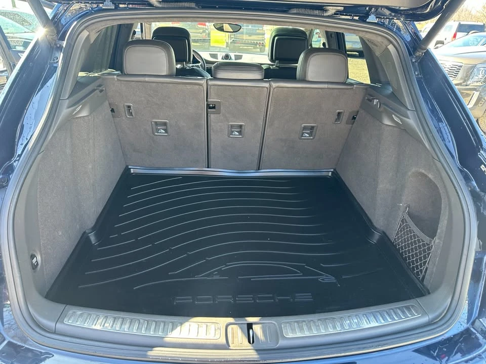 2017 Porsche Macan Turbo - Image 11 of 20