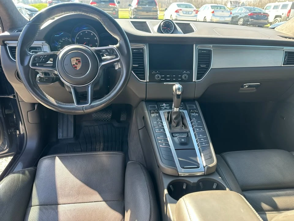 2017 Porsche Macan Turbo - Image 10 of 20