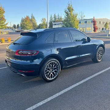 2017 Porsche Macan Turbo AWD