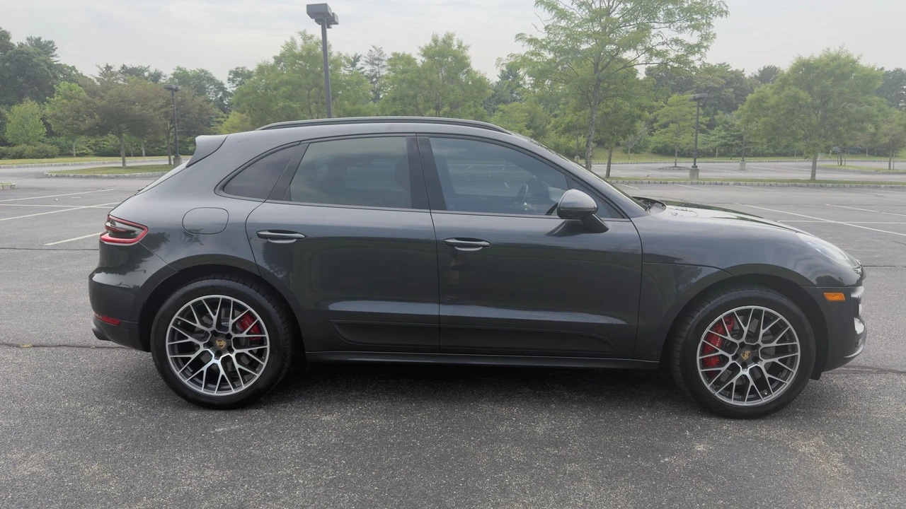 2017 Porsche Macan Turbo - Image 4 of 20