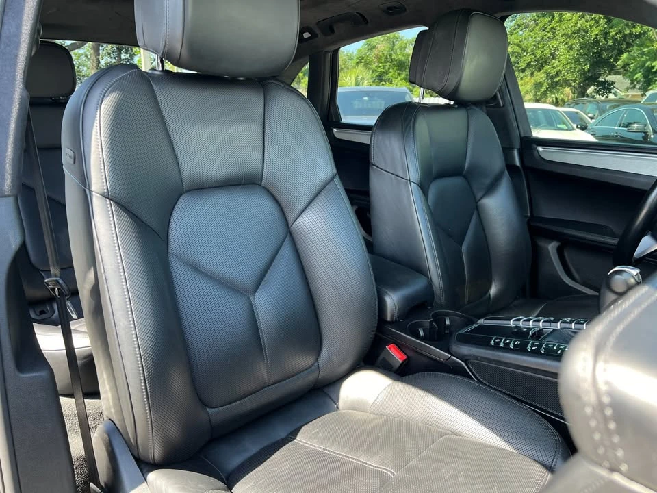 2017 Porsche Macan Turbo - Image 12 of 20