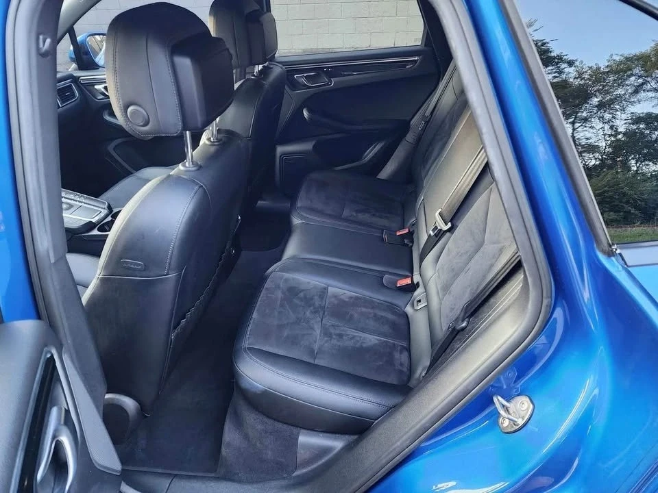 2017 Porsche Macan - Image 6 of 9