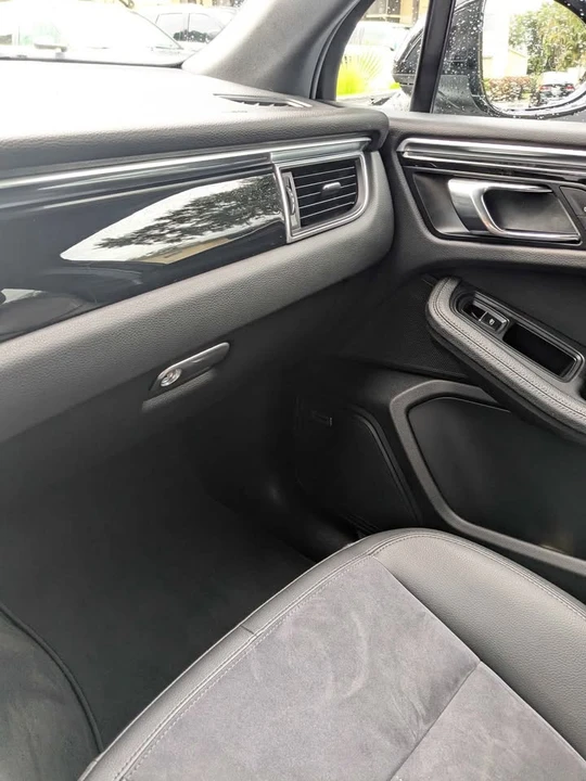 2017 Porsche Macan S - Image 18 of 20