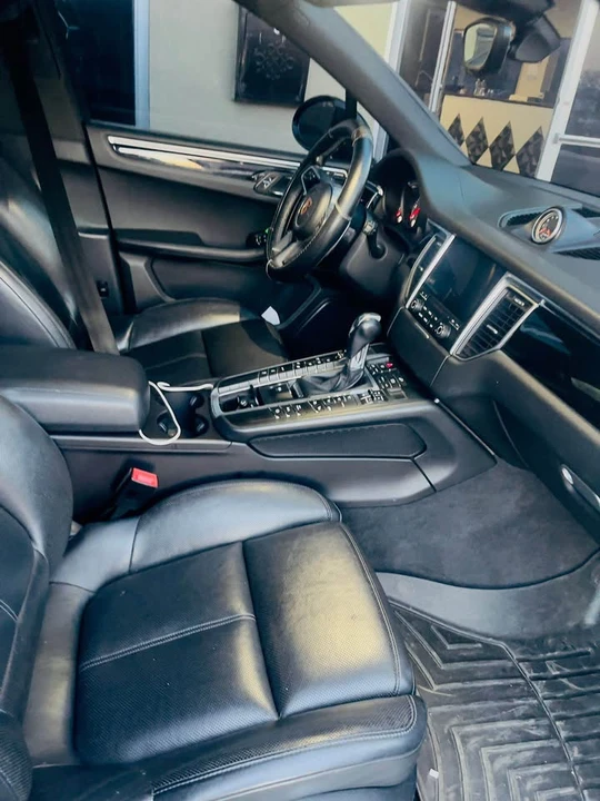 2017 Porsche Macan S - Image 2 of 9