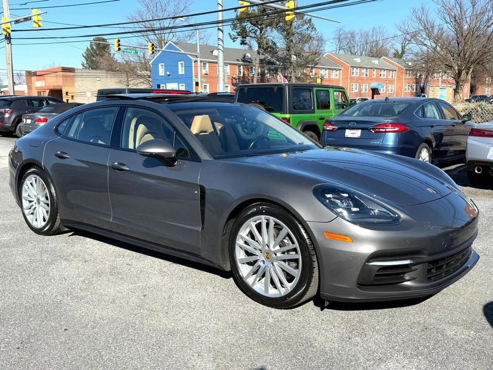 2017 Porsche 971 Panamera - Image 17 of 20