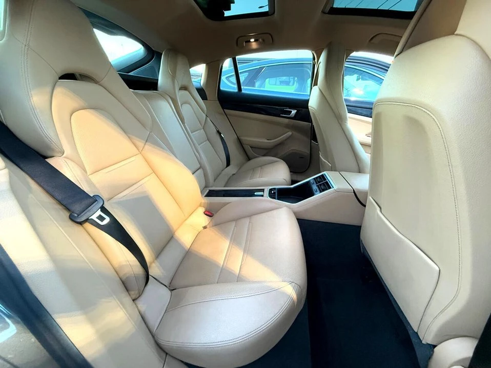 2017 Porsche 971 Panamera - Image 8 of 20