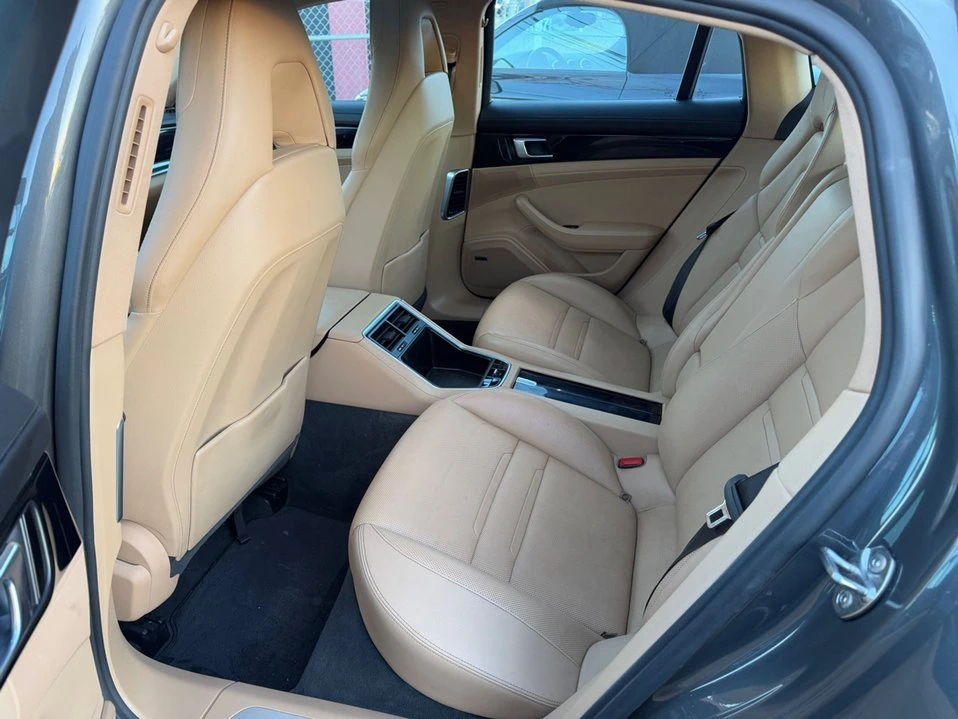 2017 Porsche 971 Panamera - Image 9 of 20