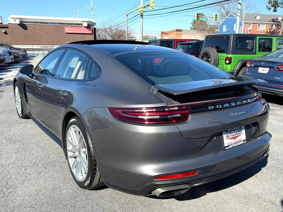 2017 Porsche 971 Panamera - Image 16 of 20