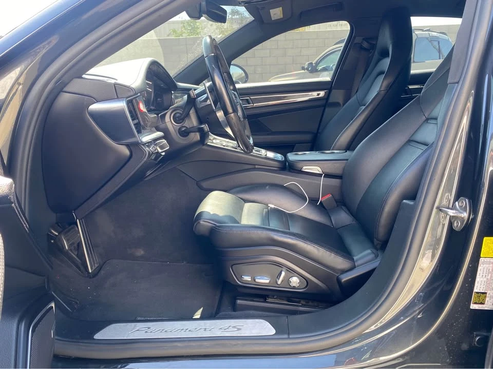2017 Porsche 971 Panamera - Image 7 of 12