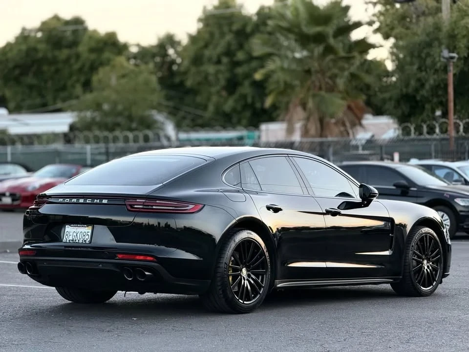 2017 Porsche 971 Panamera - Image 4 of 20