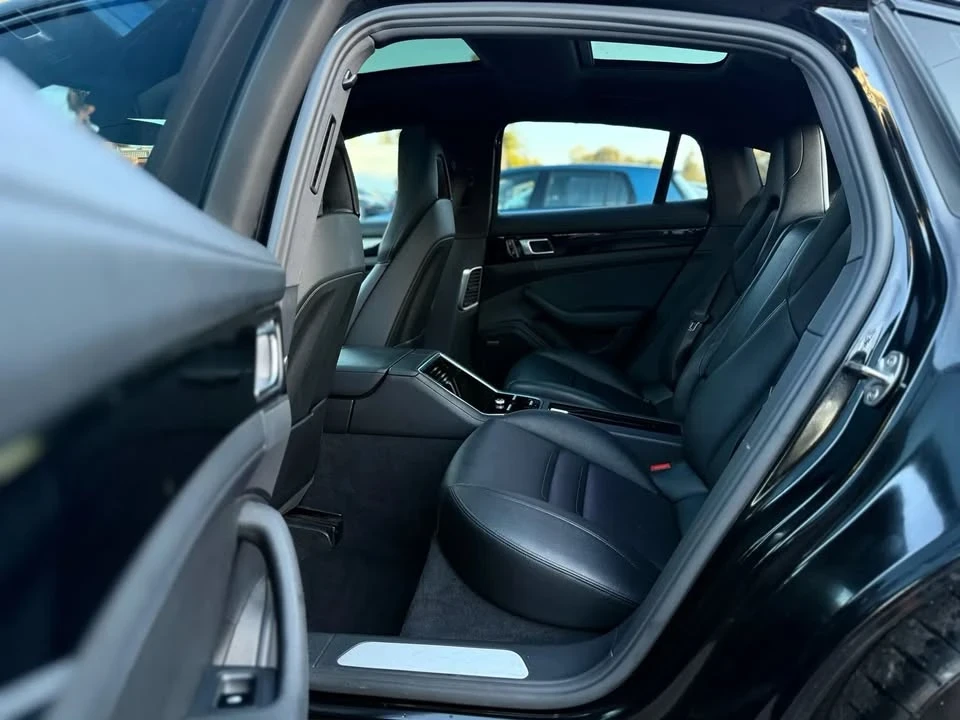 2017 Porsche 971 Panamera - Image 10 of 20